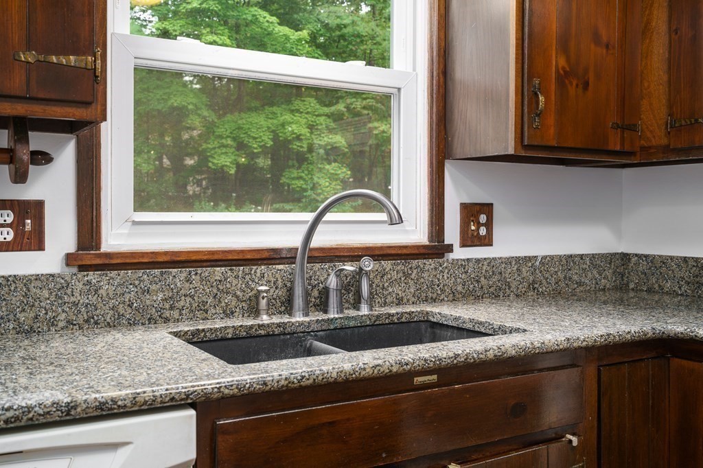 11 Cold Spring Road Southampton, MA 01073 - Photo 19 of 40