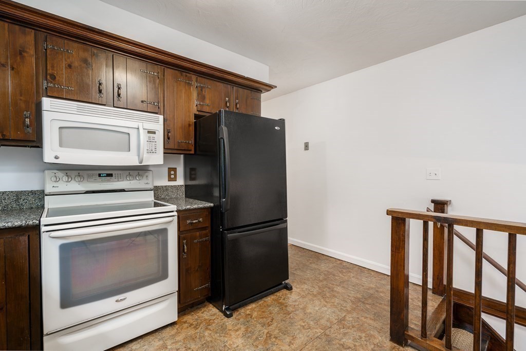 11 Cold Spring Road Southampton, MA 01073 - Photo 20 of 40