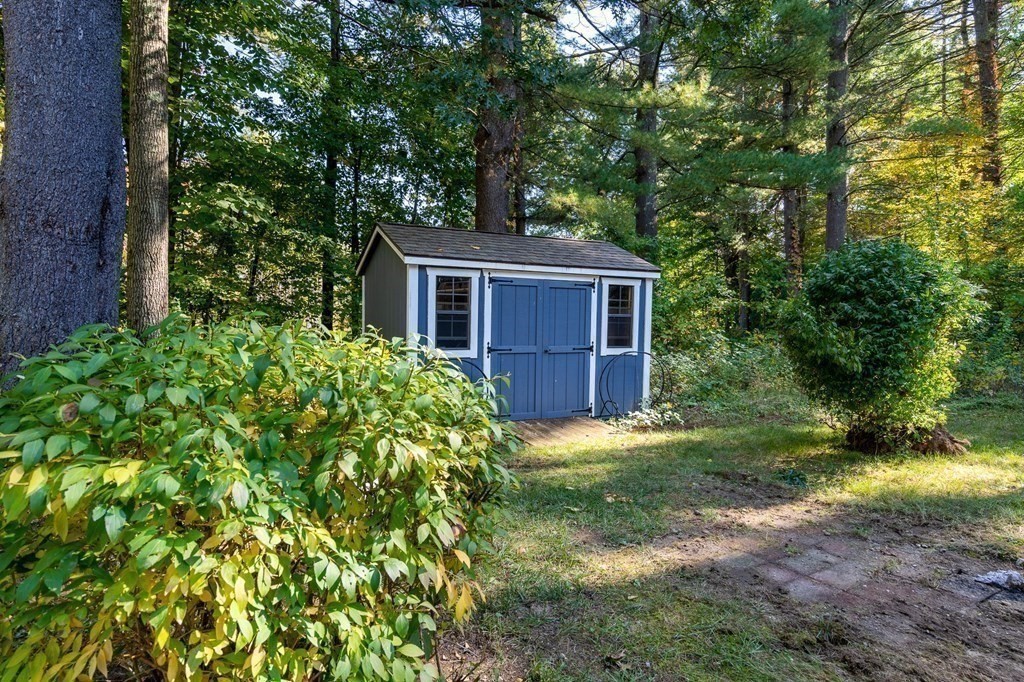 11 Cold Spring Road Southampton, MA 01073 - Photo 37 of 40