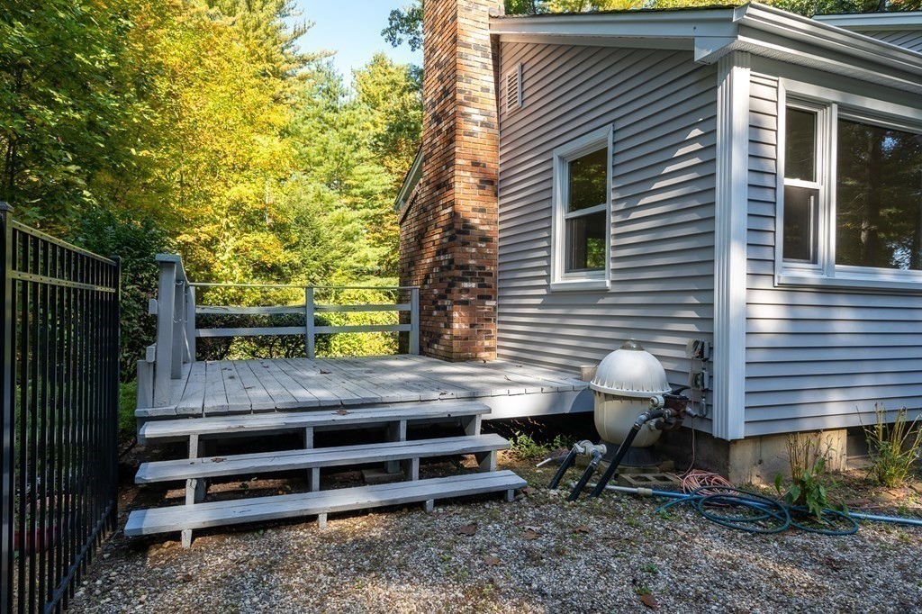 11 Cold Spring Road Southampton, MA 01073 - Photo 5 of 40