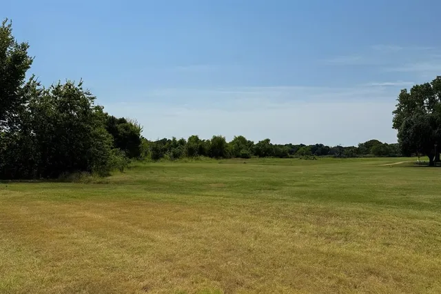 $58,000 | 392 Clubhouse Drive, Joshua, TX 76058