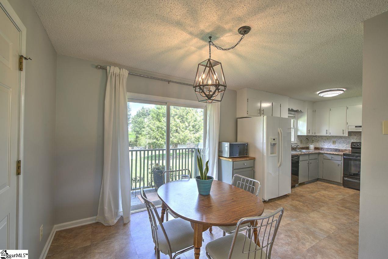 102 Blue Ridge Drive Fountain Inn, SC 29644 - Photo 16 of 30 Gallery Image 16