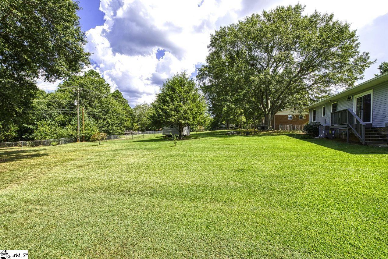102 Blue Ridge Drive Fountain Inn, SC 29644 - Photo 6 of 30 Gallery Image 6