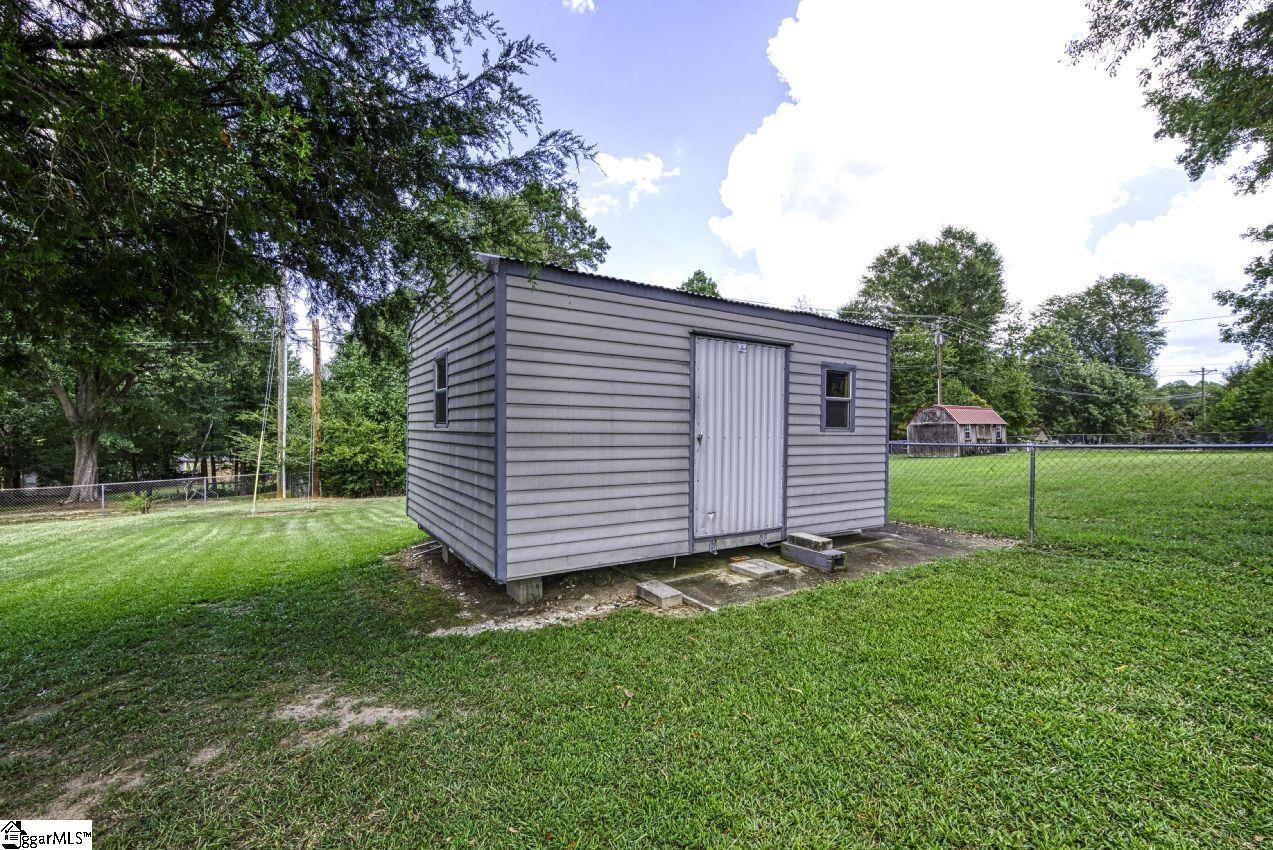 102 Blue Ridge Drive Fountain Inn, SC 29644 - Photo 8 of 30 Gallery Image 8