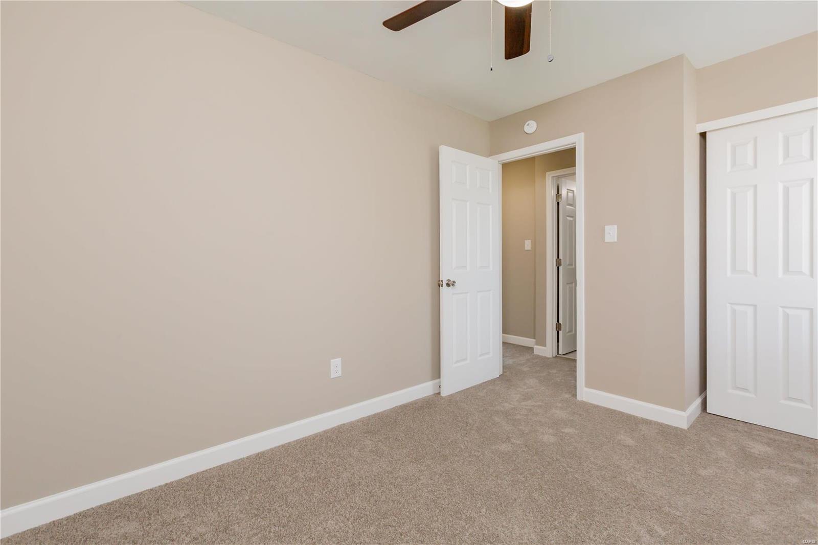 215 Jacob Lane Ballwin, MO 63021 - Photo 19 of 28