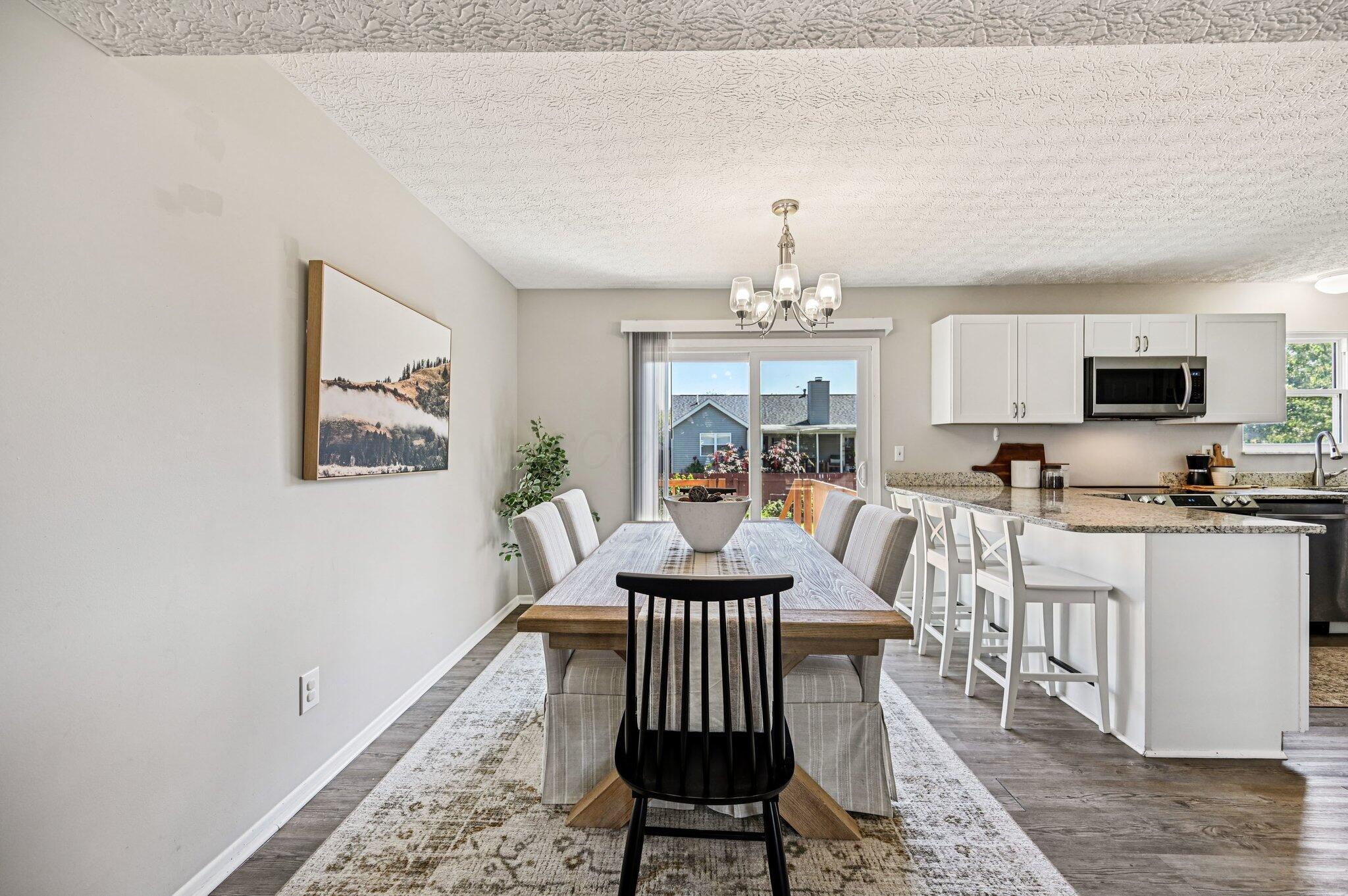 866 Riggsby Road Galloway, OH 43119 - Photo 5 of 34 Dining Area