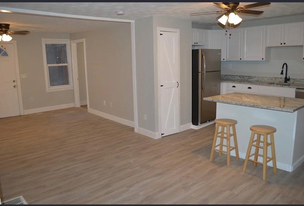 4 1st Street, Unit B Sutton, MA 01590 - Photo 3 of 7