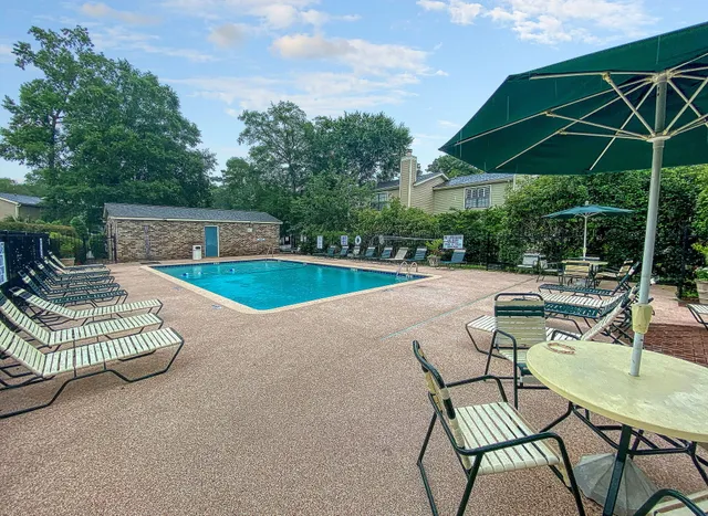 $2,300 | 1850 Montclair Drive, Unit D, Mount Pleasant, SC 29464