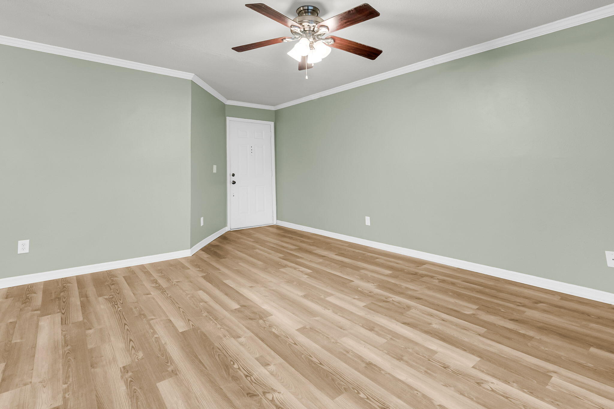 1850 Montclair Drive, Unit D Mount Pleasant, SC 29464 - Photo 6 of 42 CREM - 1850 Montclair Dr unit d-4