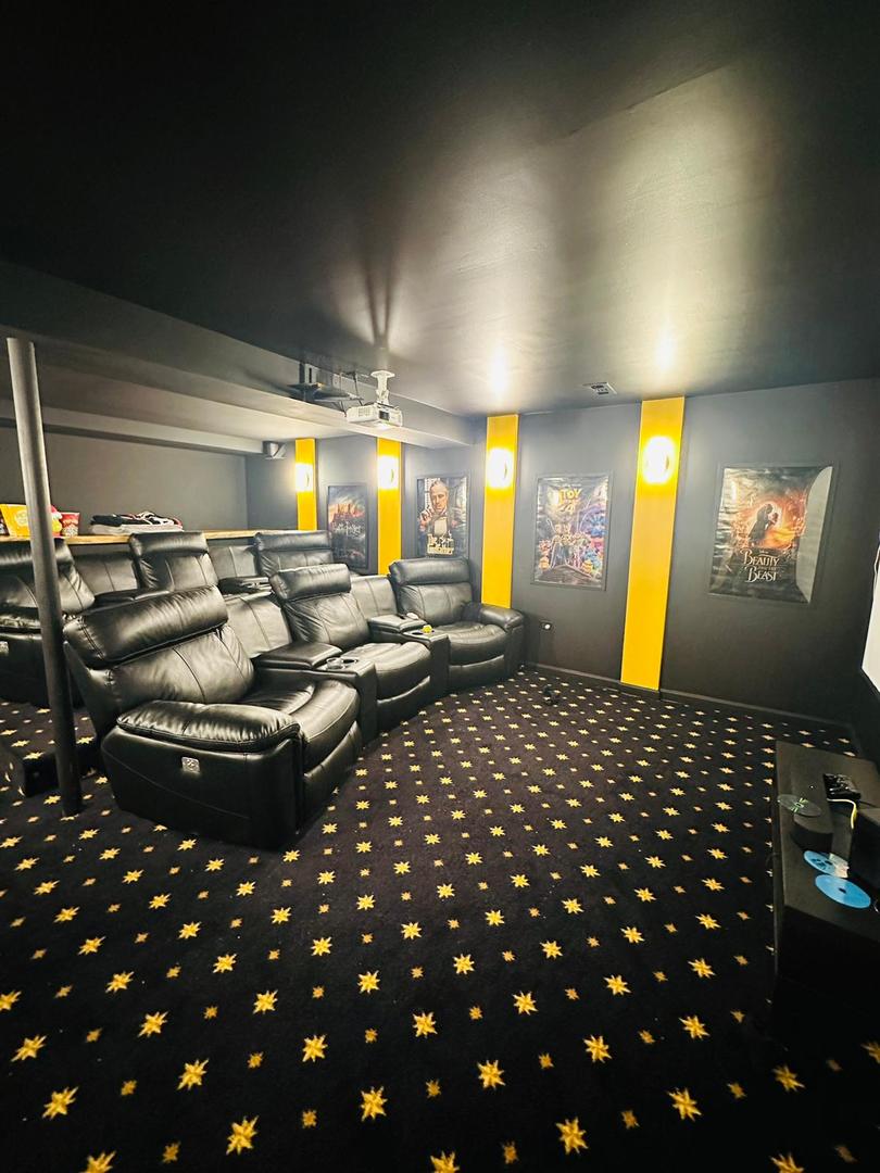 36W461 Binnie Road Dundee, IL 60118 - Photo 15 of 20 a lobby with furniture and a potted plant