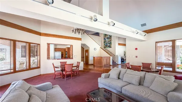 $3,800 | 2563 Plaza Del Amo, Unit 204, Torrance, CA 90503