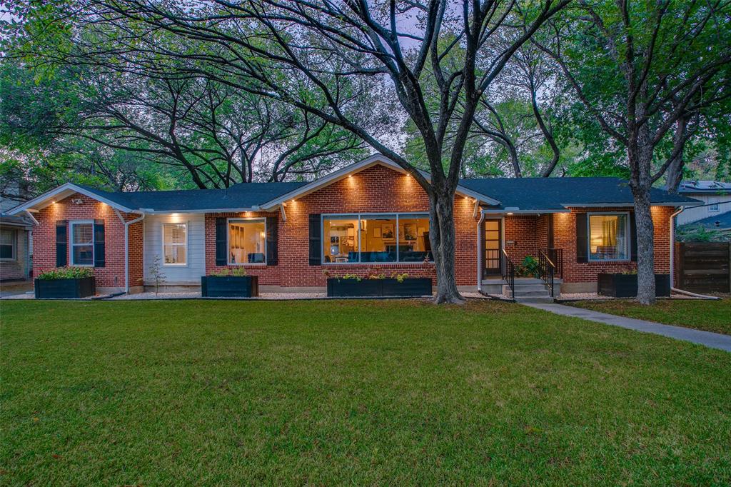 2415 Sunset Avenue Dallas, TX 75211 - Photo 1 of 40