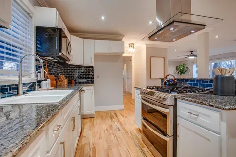 $595,000 | 2415 Sunset Avenue, Dallas, TX 75211