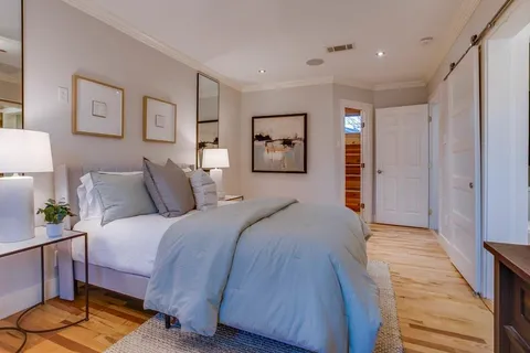 $595,000 | 2415 Sunset Avenue, Dallas, TX 75211