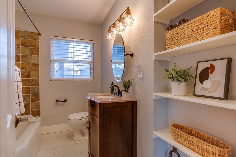 2415 Sunset Avenue Dallas, TX 75211 - Photo 28 of 40