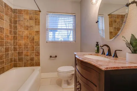 $595,000 | 2415 Sunset Avenue, Dallas, TX 75211