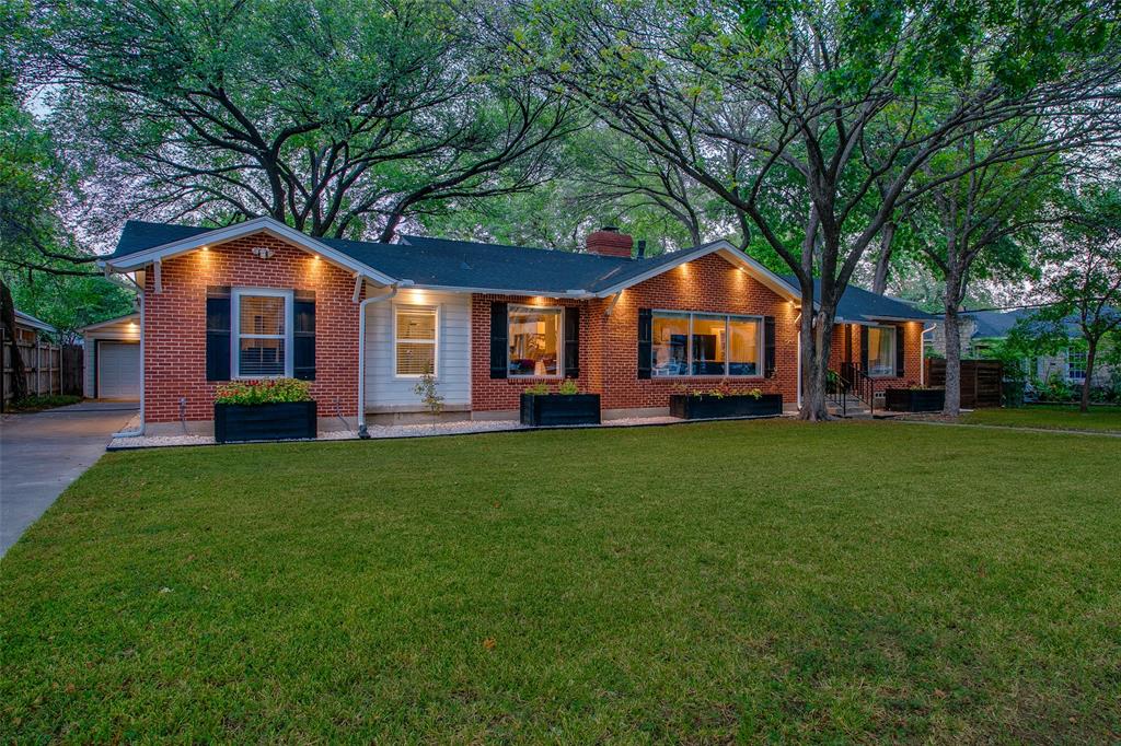 2415 Sunset Avenue Dallas, TX 75211 - Photo 3 of 40