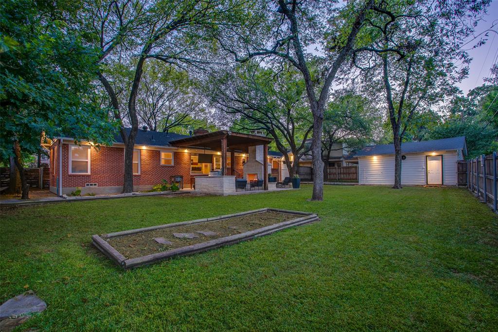 2415 Sunset Avenue Dallas, TX 75211 - Photo 37 of 40