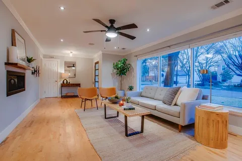 $595,000 | 2415 Sunset Avenue, Dallas, TX 75211