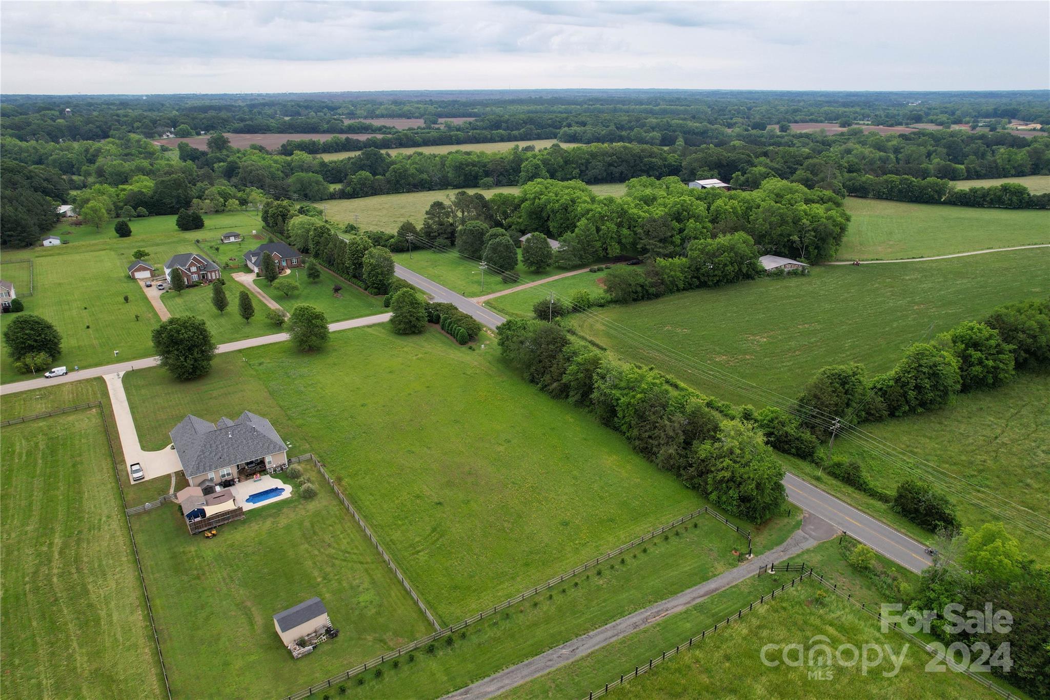 1611 Herndon Farm Road Rock Hill, SC 29732 - Photo 3 of 16