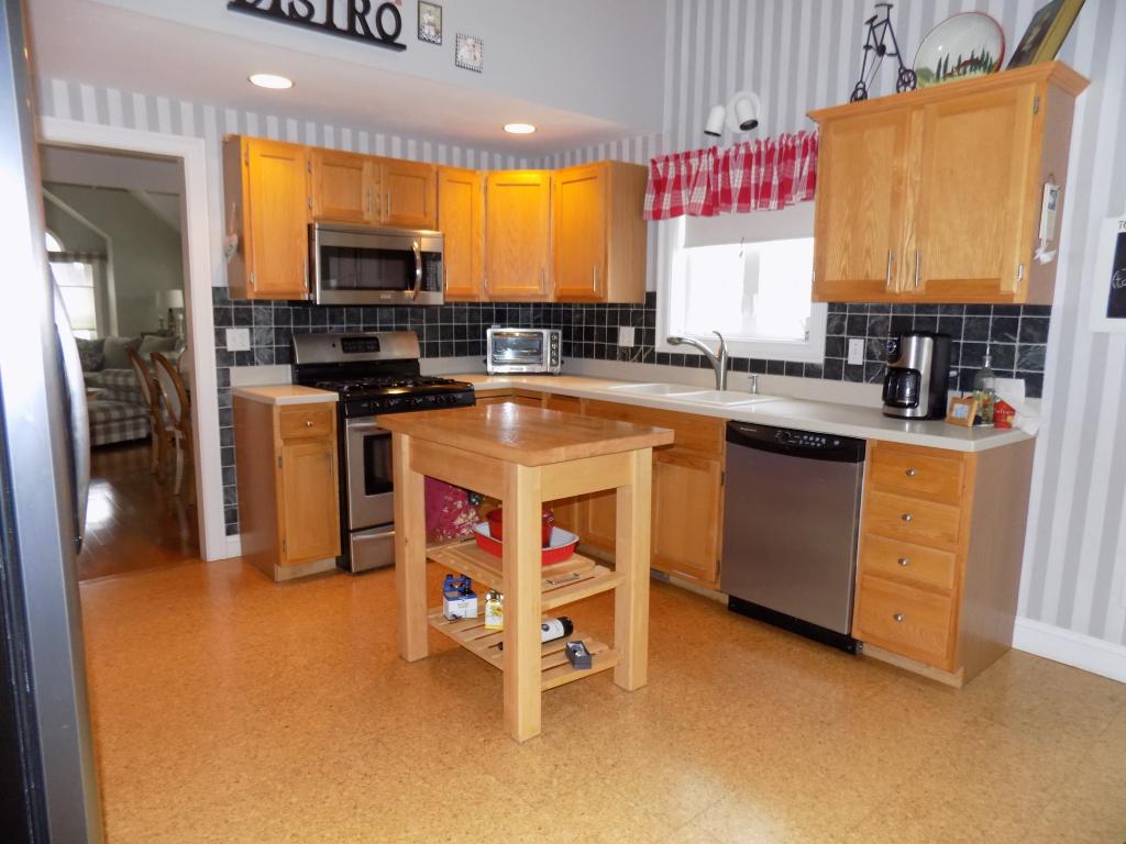 74 Hampton Meadows, Unit 74 Hampton, NH 03842 - Photo 10 of 24 Gallery Image 10
