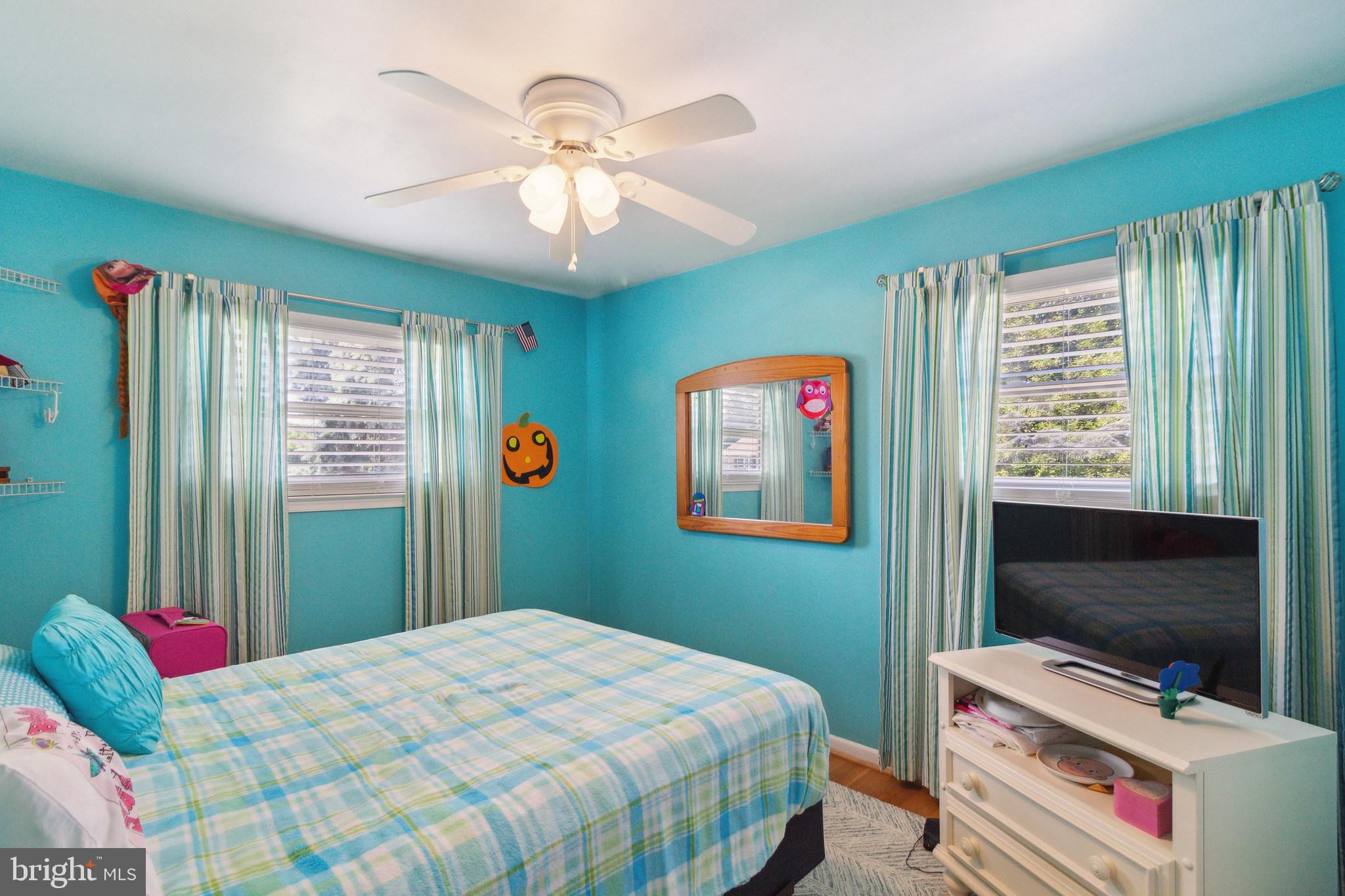 1401 Adamsview Road Catonsville, MD 21228 - Photo 13 of 24