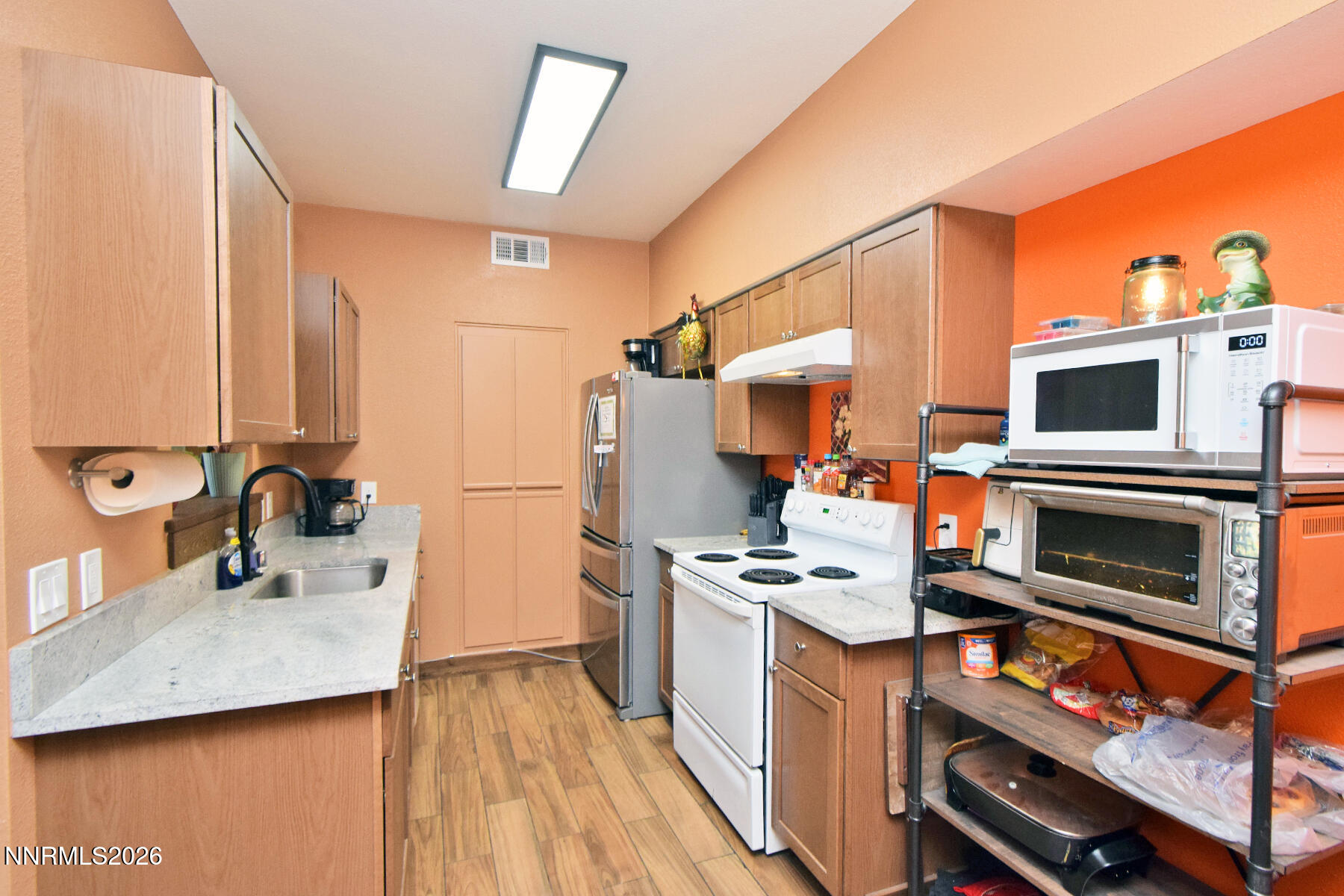 6850 Sharlands Avenue Reno, NV 89523 - Photo 11 of 20 aDSC_0507