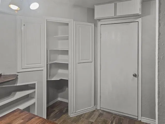 $2,100 | 701 Idlewilde Drive, Lewisville, TX 75067