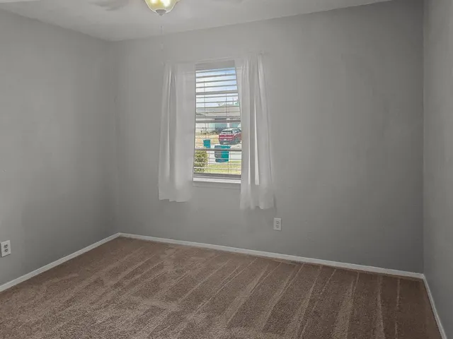 $2,100 | 701 Idlewilde Drive, Lewisville, TX 75067