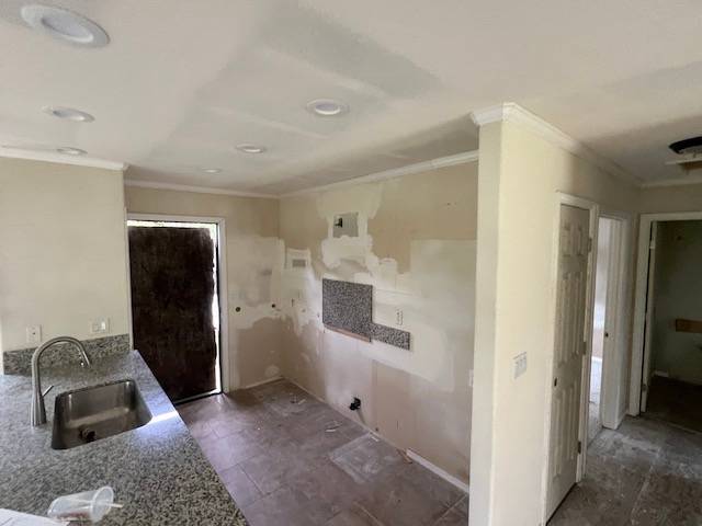 14-823 Seaview Road Pahoa, HI 96778 - Photo 4 of 17 a bathroom with a sink and a large mirror