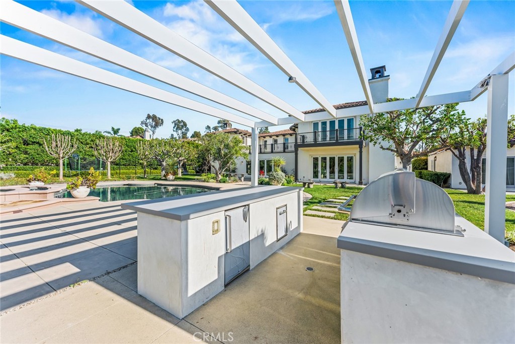 11765 Riehl Avenue Tustin, CA 92782 - Photo 53 of 53 a view of a porch and garden