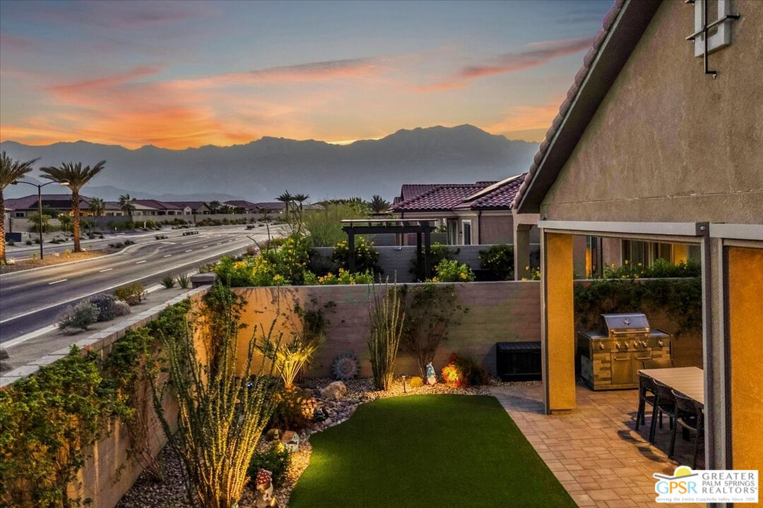 102 Zinfandel Rancho Mirage, CA 92270 - Photo 29 of 34 Gallery Image 29