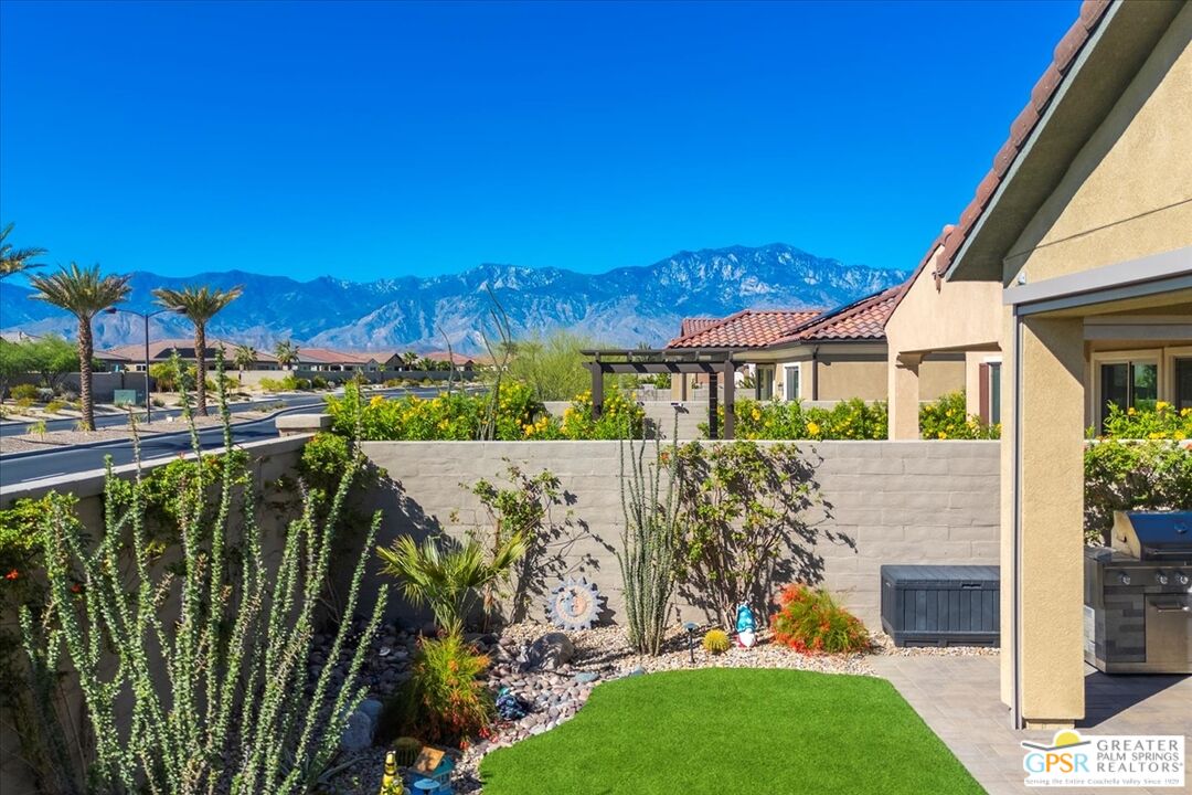 102 Zinfandel Rancho Mirage, CA 92270 - Photo 30 of 34 Gallery Image 30