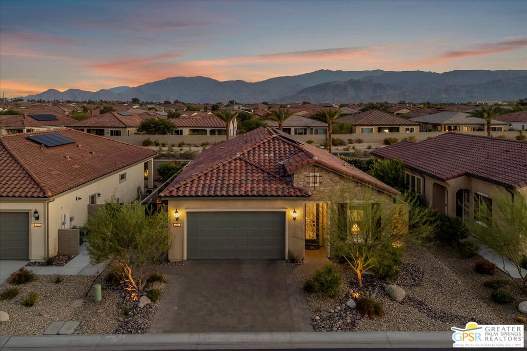 102 Zinfandel Rancho Mirage, CA 92270 - Photo 7 of 34 Gallery Image 7