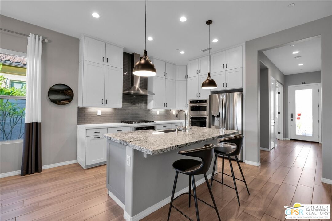 102 Zinfandel Rancho Mirage, CA 92270 - Photo 10 of 34 Gallery Image 10