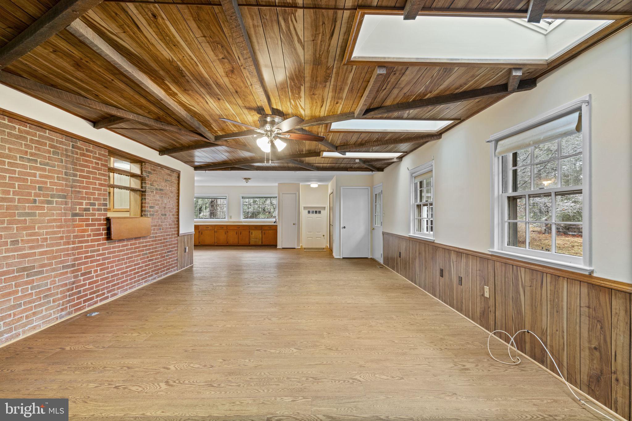 4954 Catharpin Road Gainesville, VA 20155 - Photo 12 of 24 Huge L shaped Family Room