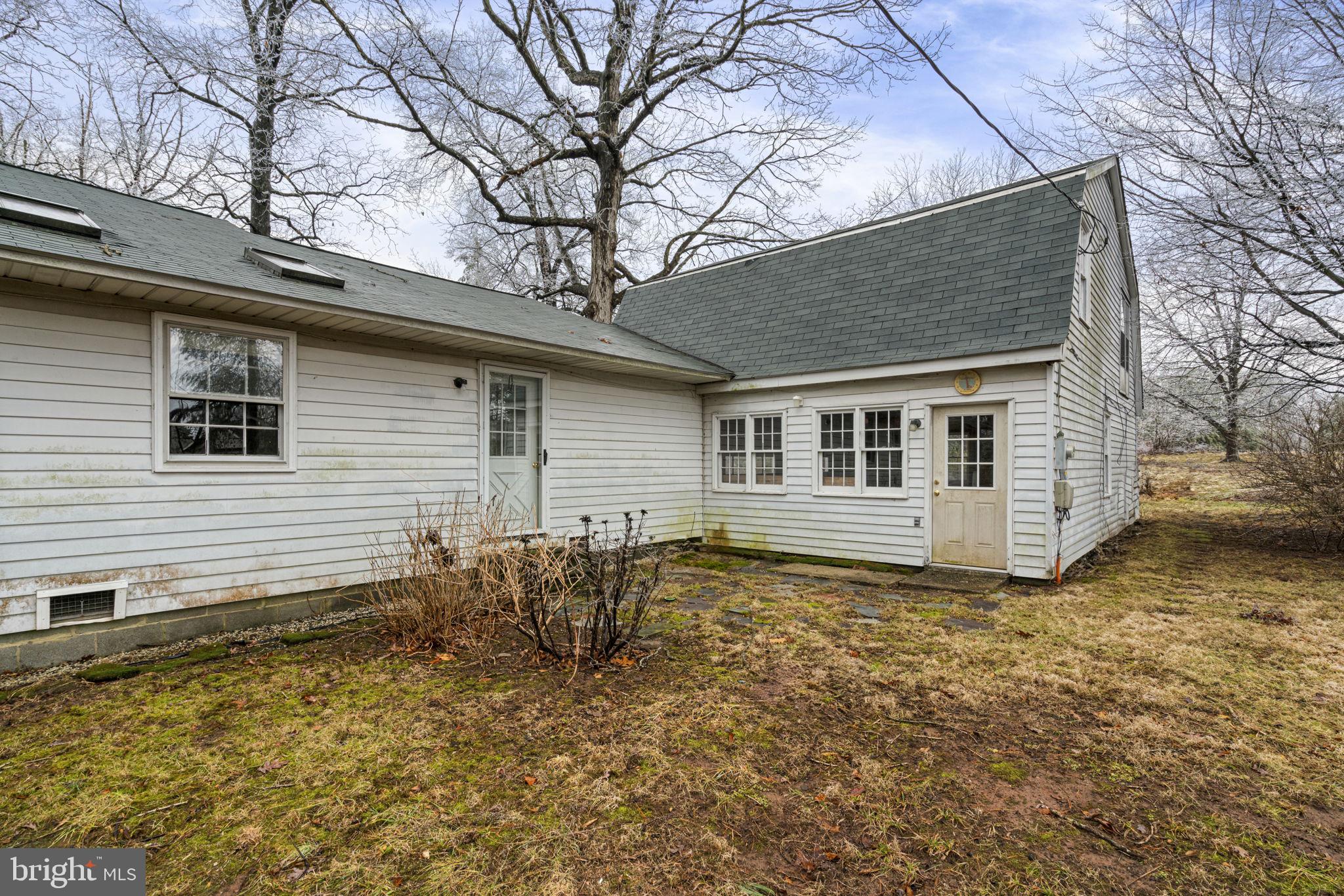 4954 Catharpin Road Gainesville, VA 20155 - Photo 24 of 24 Large backyard