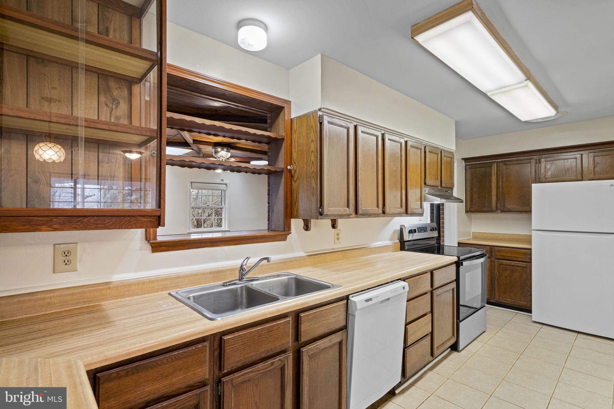 4954 Catharpin Road Gainesville, VA 20155 - Photo 8 of 24