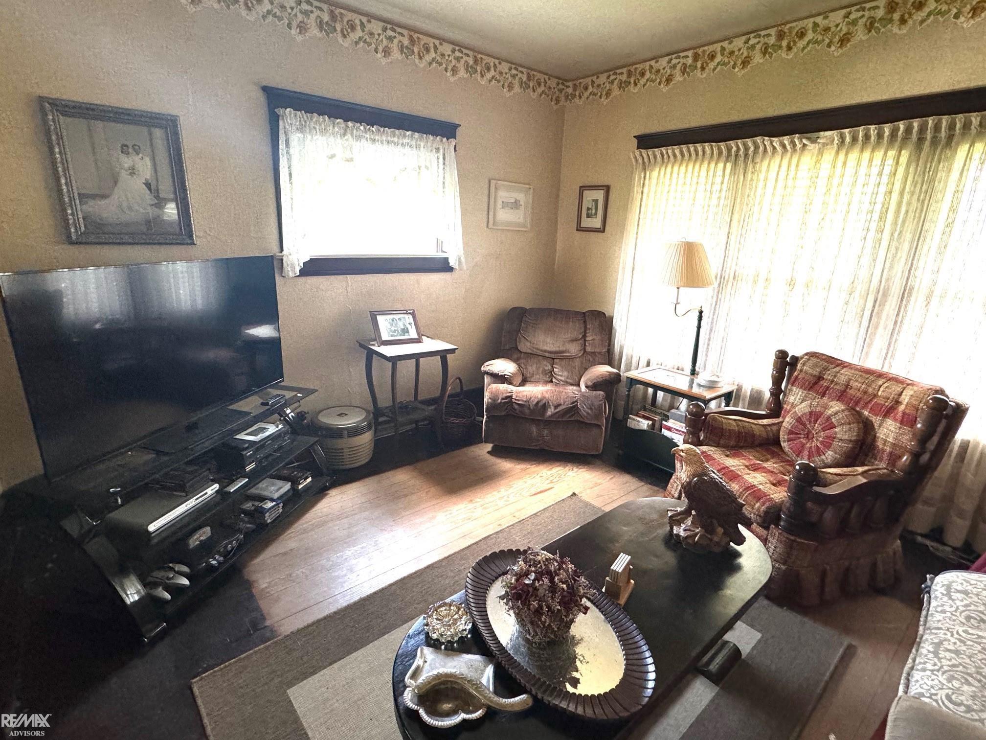 3194 Ridley Road Palms, MI 48465 - Photo 4 of 20 50164601-cd26165b-6cc1-4f03-8940-24d3abd1ffda.JPG