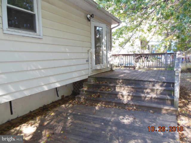 13523 Delaney Road Woodbridge, VA 22193 - Photo 14 of 16 Exterior (General)