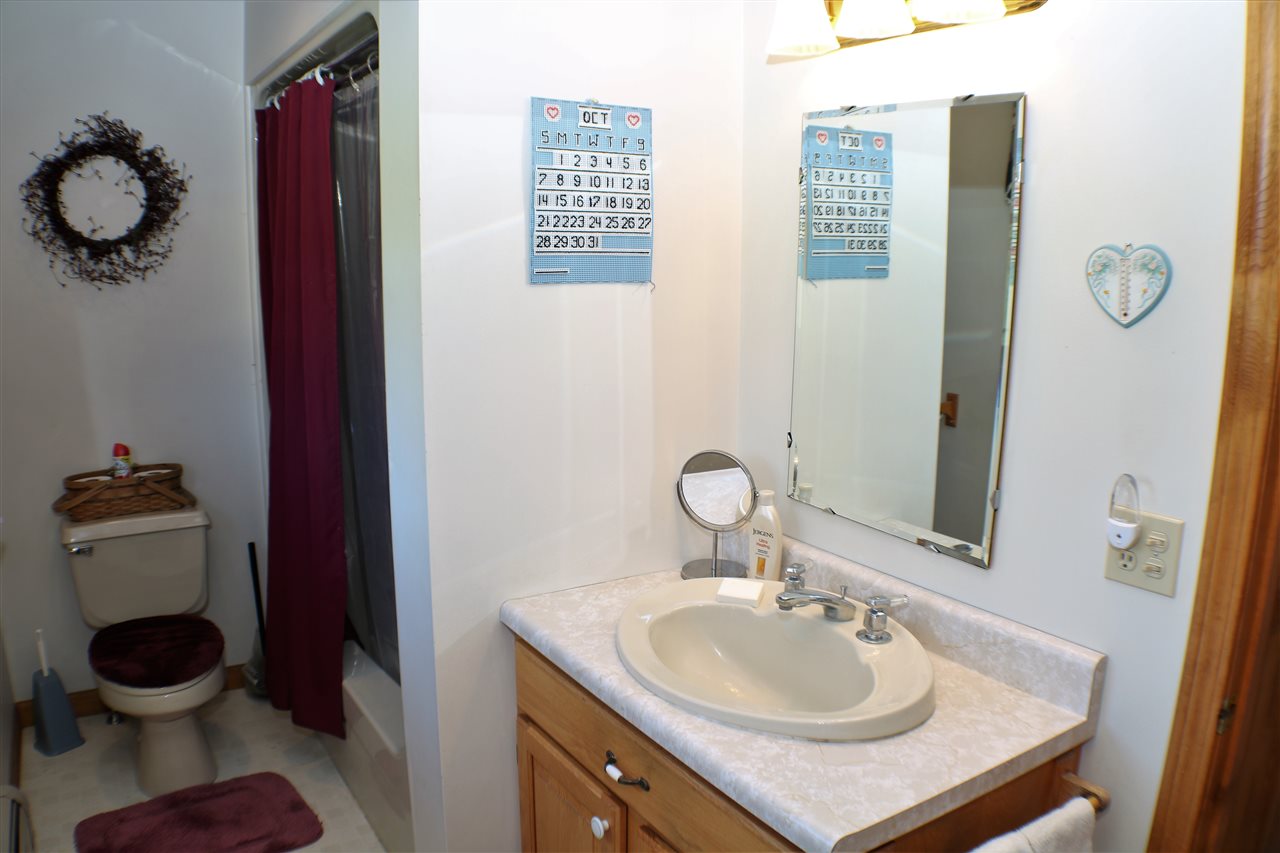 2320 Pine Hill Road Derby, VT 05855 - Photo 20 of 40