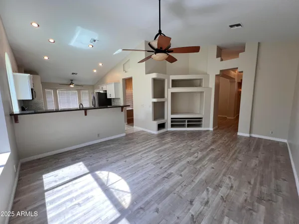 $2,650 | 3910 West Soft Wind Drive, Glendale, AZ 85310