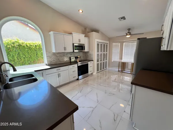 $2,650 | 3910 West Soft Wind Drive, Glendale, AZ 85310