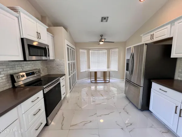 $2,650 | 3910 West Soft Wind Drive, Glendale, AZ 85310