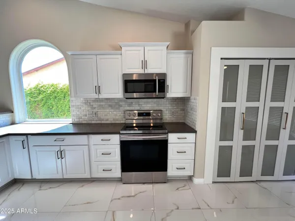 $2,650 | 3910 West Soft Wind Drive, Glendale, AZ 85310