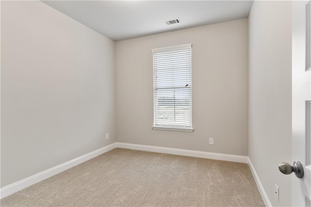 5984 Spring Way Lithonia, GA 30038 - Photo 5 of 25