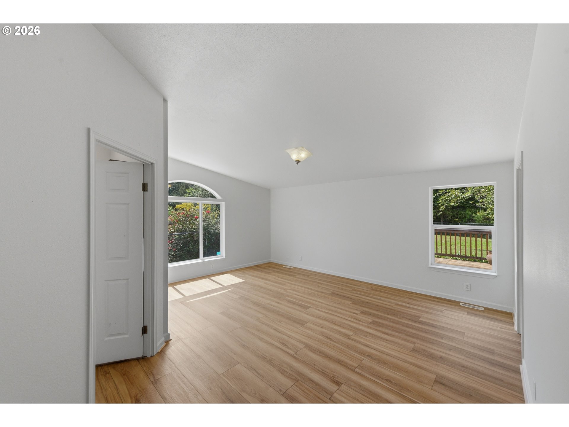 67752 Beaver Loop Road North Bend, OR 97459 - Photo 29 of 48