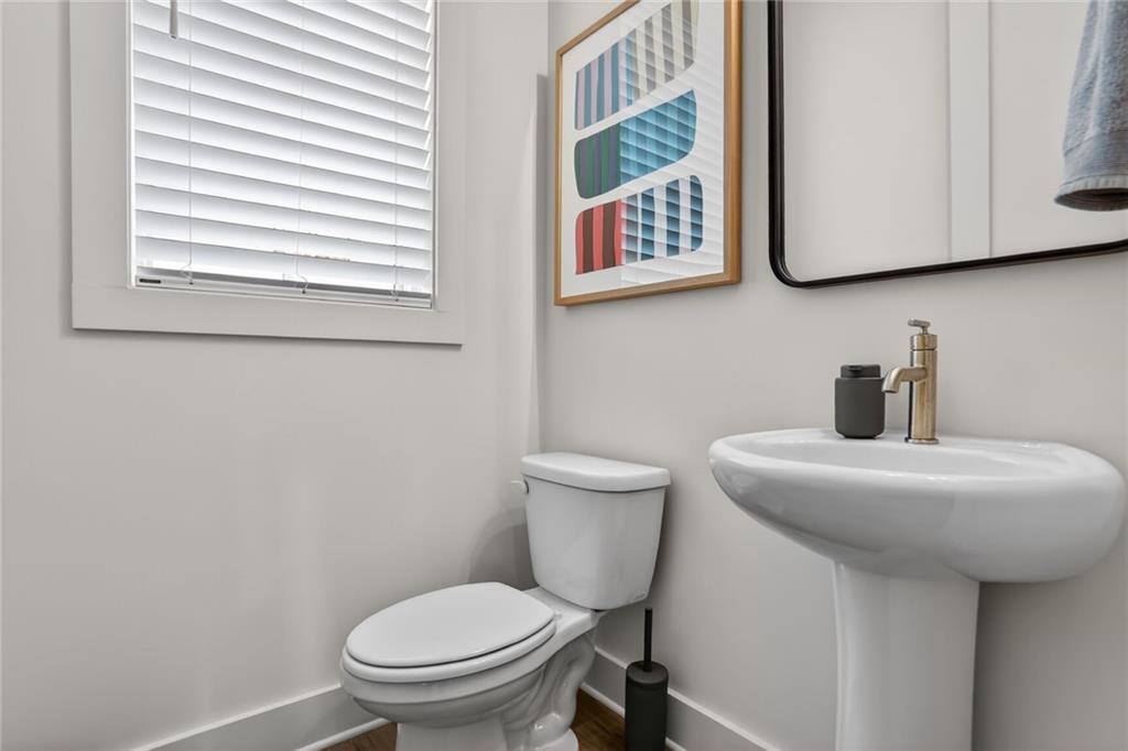 1291 Longreen Terrace Northwest, Unit 7 Atlanta, GA 30318 - Photo 10 of 24