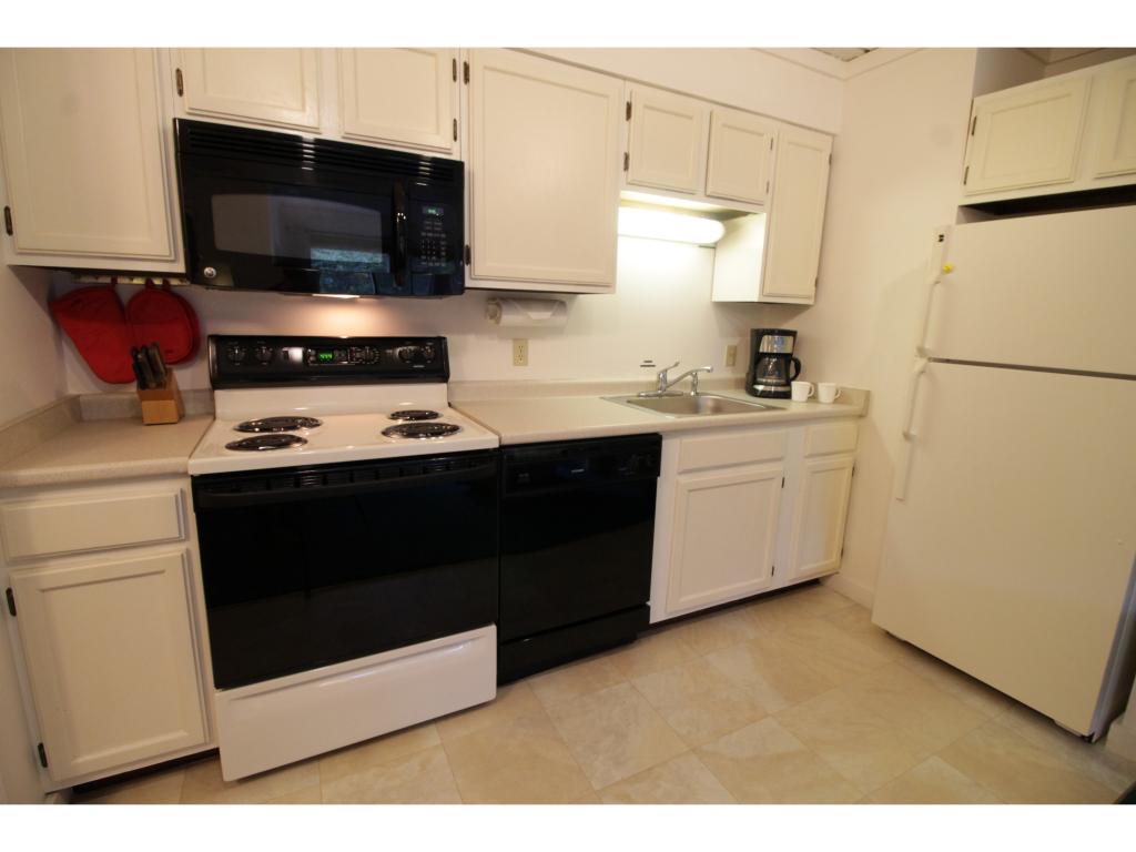 907 East Mountain Road, Unit G5 Killington, VT 05751 - Photo 8 of 24 Gallery Image 8