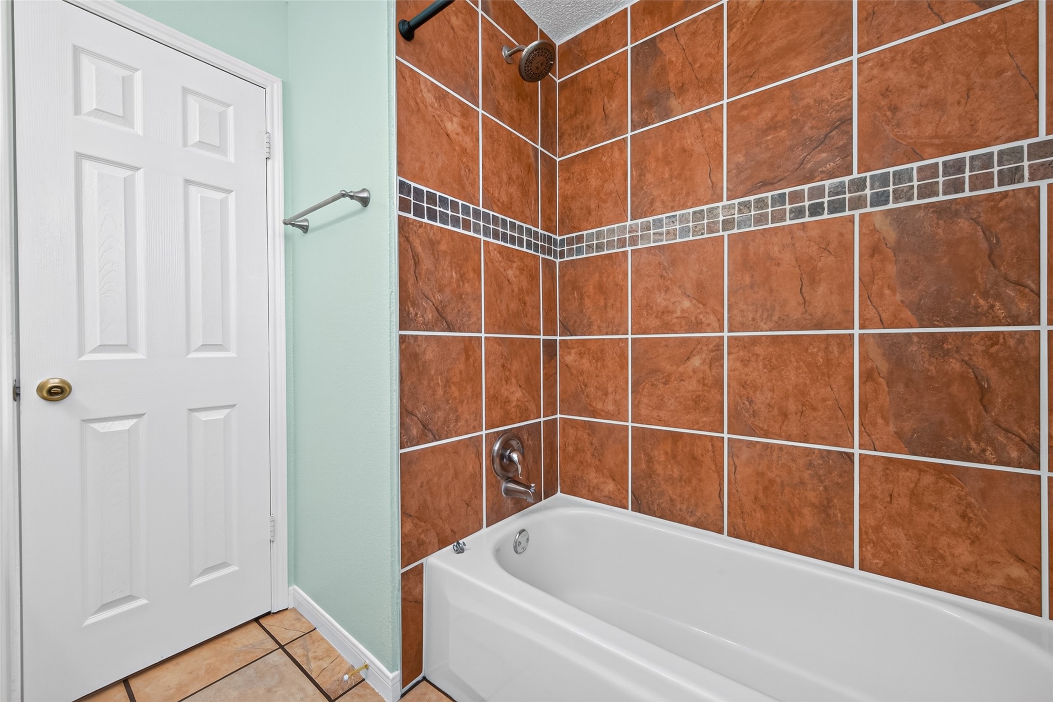 17531 Crestline Road Humble, TX 77396 - Photo 24 of 41 secondary bathroom